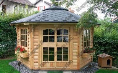 Деревянный чайный домик